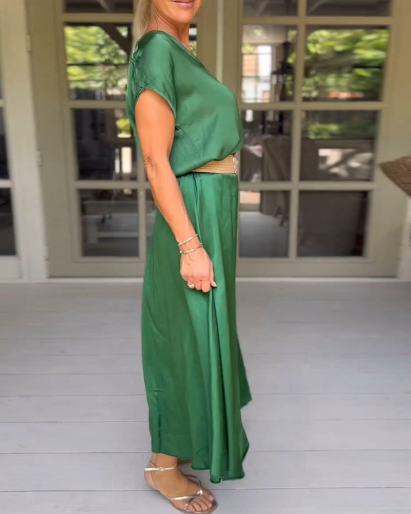 Robe verte à col élégant (ceinture non incluse)