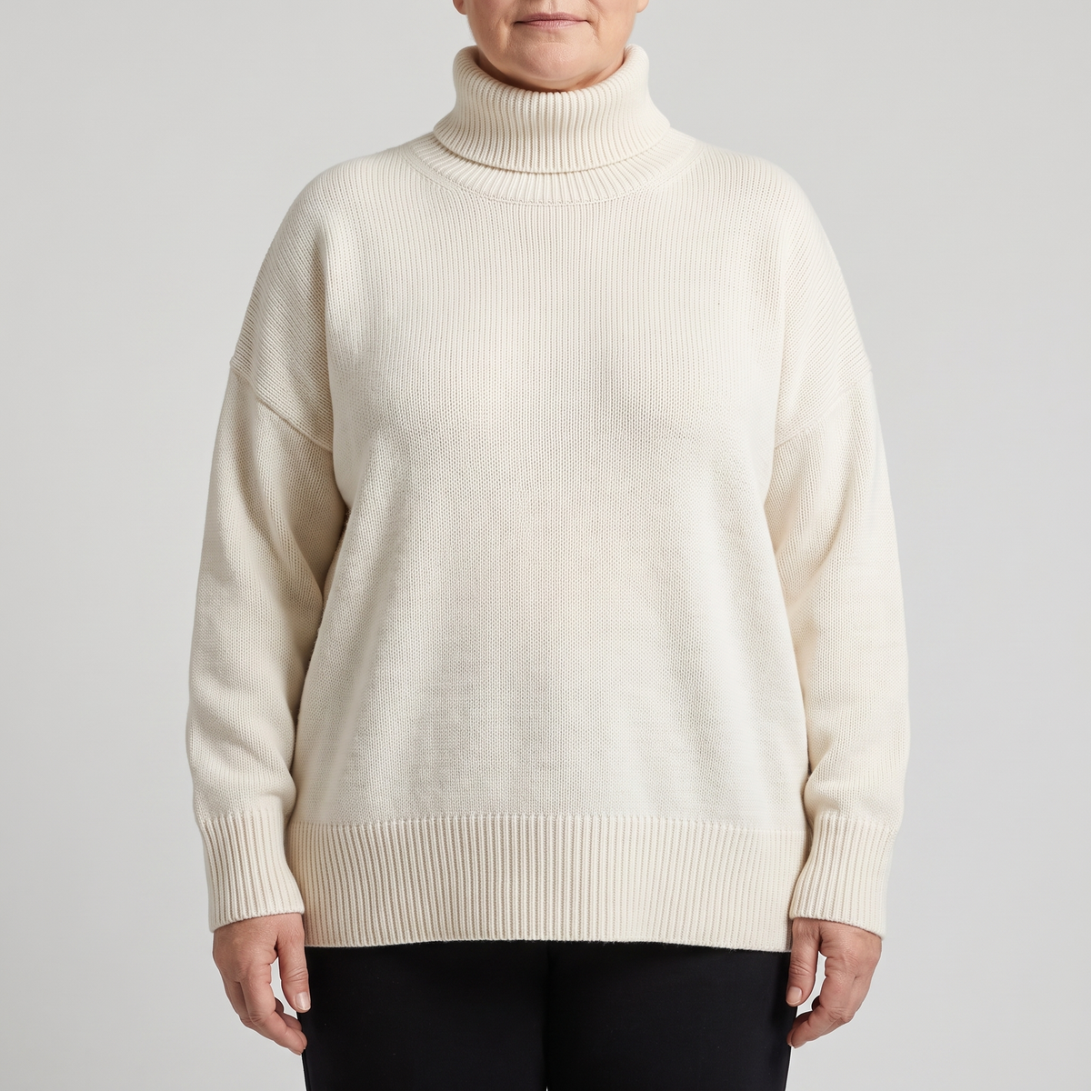 ARIA OVERSIZED TURTLENECK SWEATER