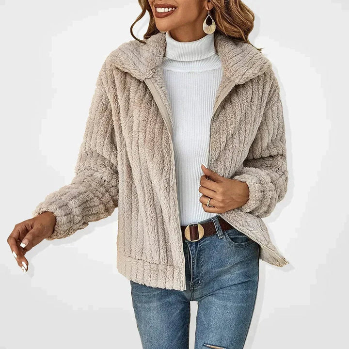Ruby | Cozy Zip-Up Jacket