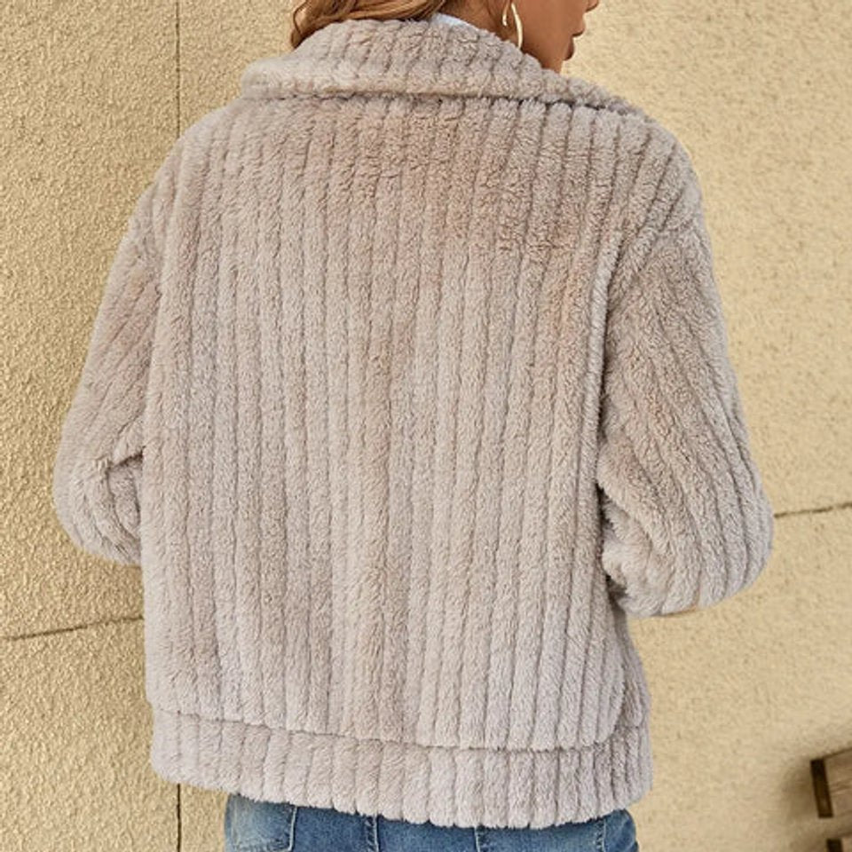 Ruby | Cozy Zip-Up Jacket